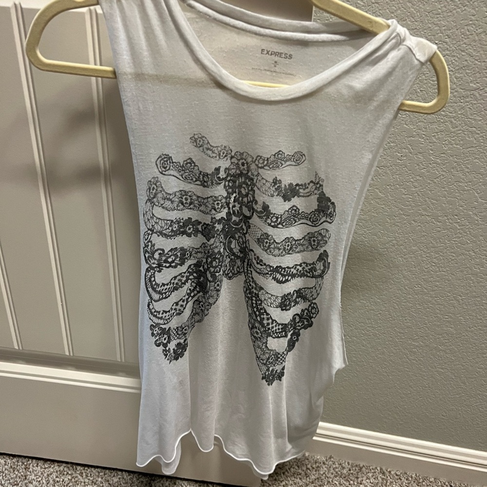 Express tank top